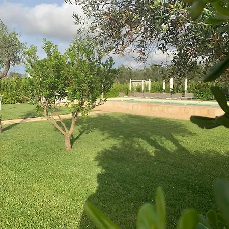 Casa Caleta 4*